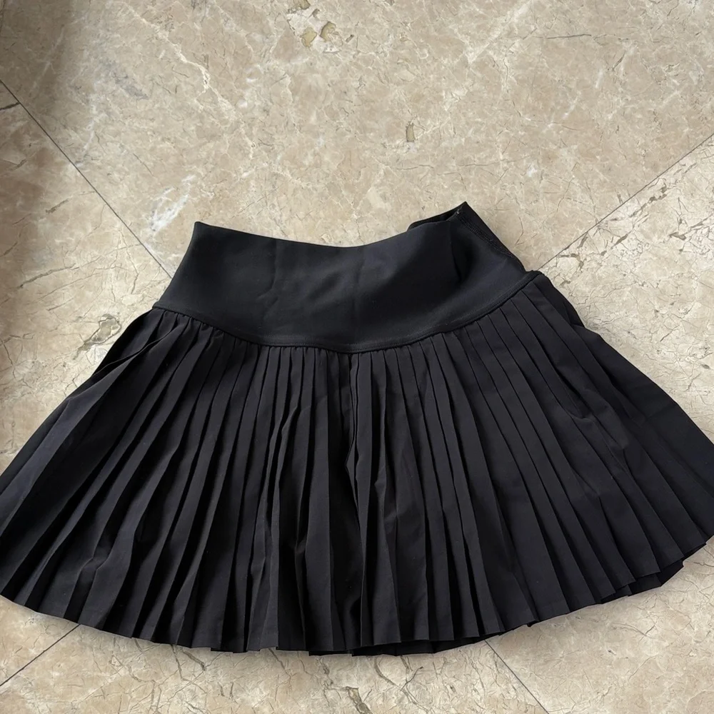 ALO Yoga Black Skater Skirt
